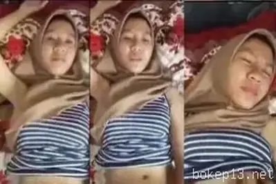 Cewek Seksi Dipaksa Ngentot Liar Sampe Memek Becek